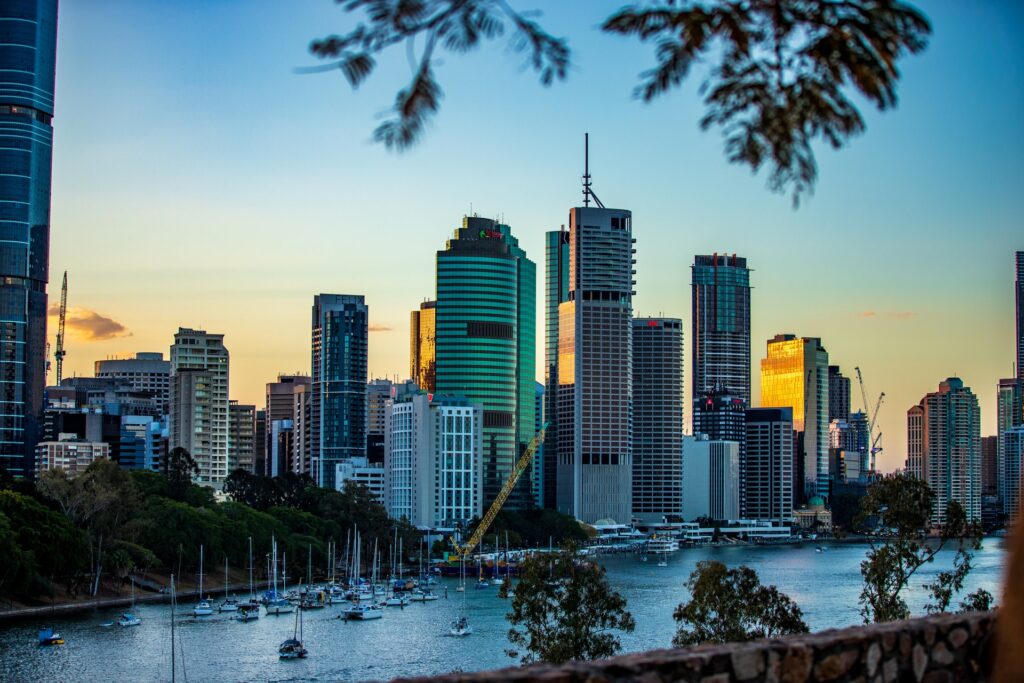 City scape in Brisbane with the sunsetting. One of our top destinations for Santa Fe customers.